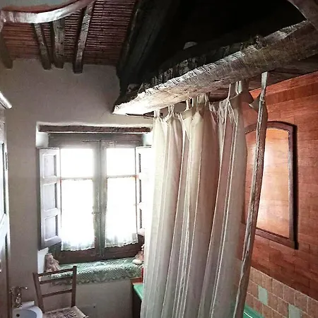 Pensión S'antiga Inn, Centro Storico Ed Escursionismo In Sardegna